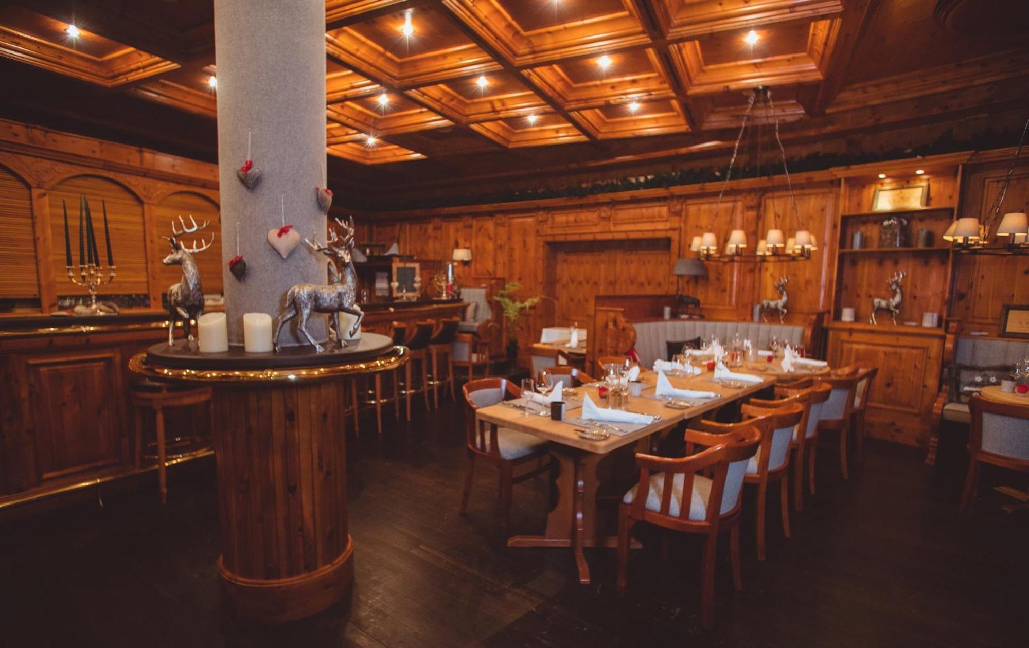 Vila Vita Rosenpark Marburg Kültér fotó Restaurant in the Hotel Axelmannstein