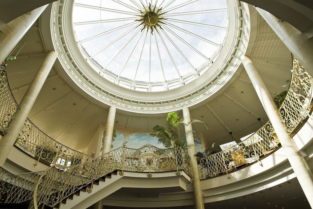 Vila Vita Rosenpark Marburg Kültér fotó The interior of the hotel